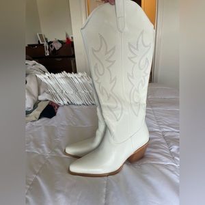 size 9 cowgirl boots